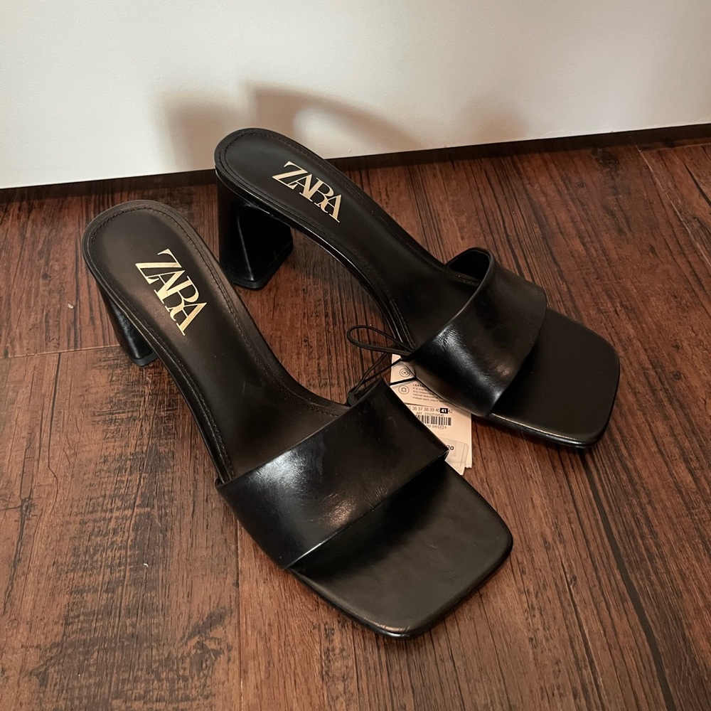 NWT ZARA | Black Leather Mules